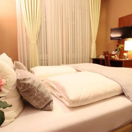 Hotel Wahlster Sarrebruck Extérieur photo