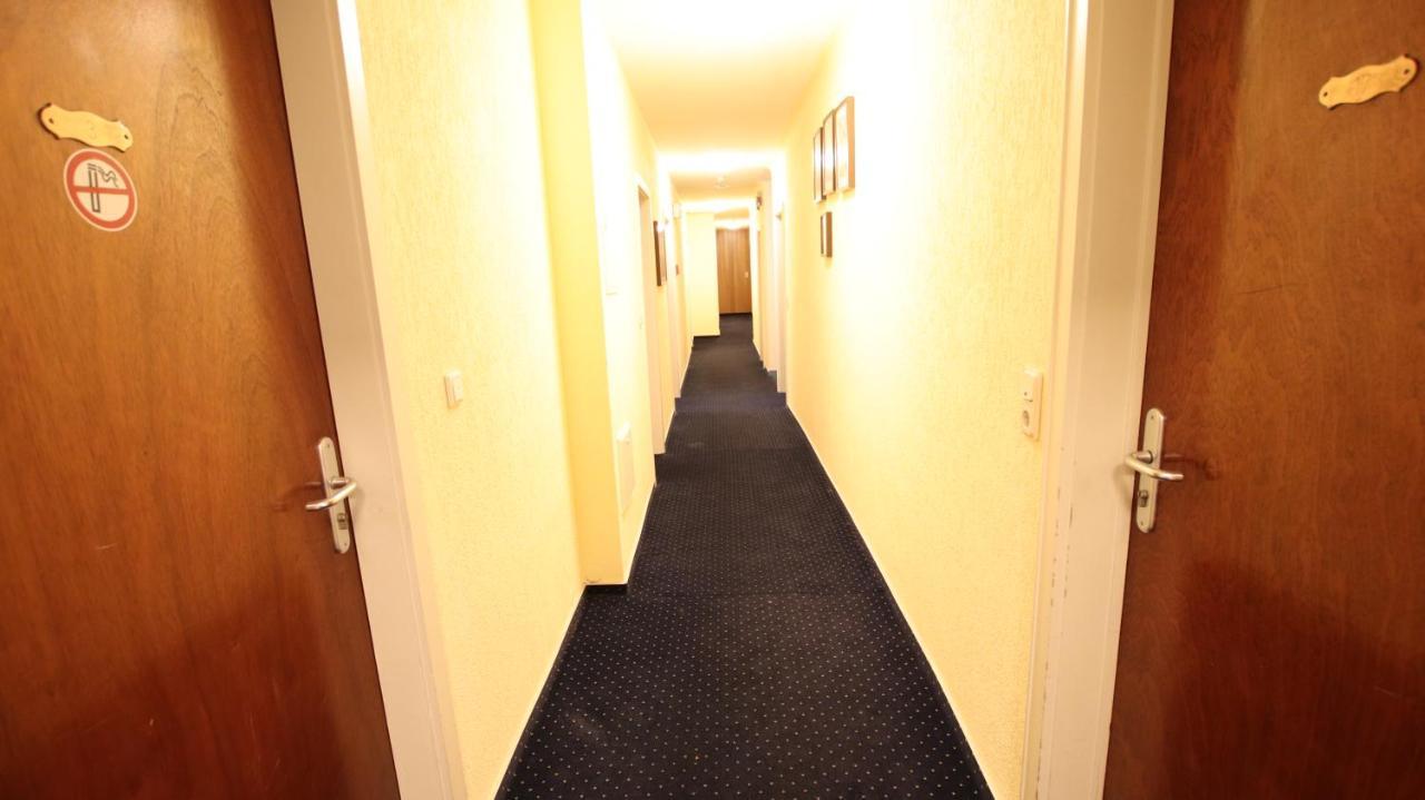 Hotel Wahlster Sarrebruck Extérieur photo