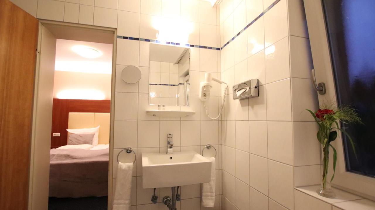 Hotel Wahlster Sarrebruck Extérieur photo